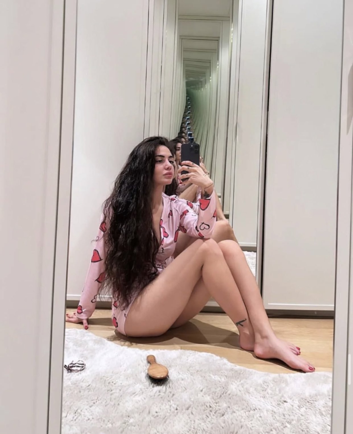 Ece Ronay’dan yeni hamle: Abonelere özel içerik paylaşıyor!