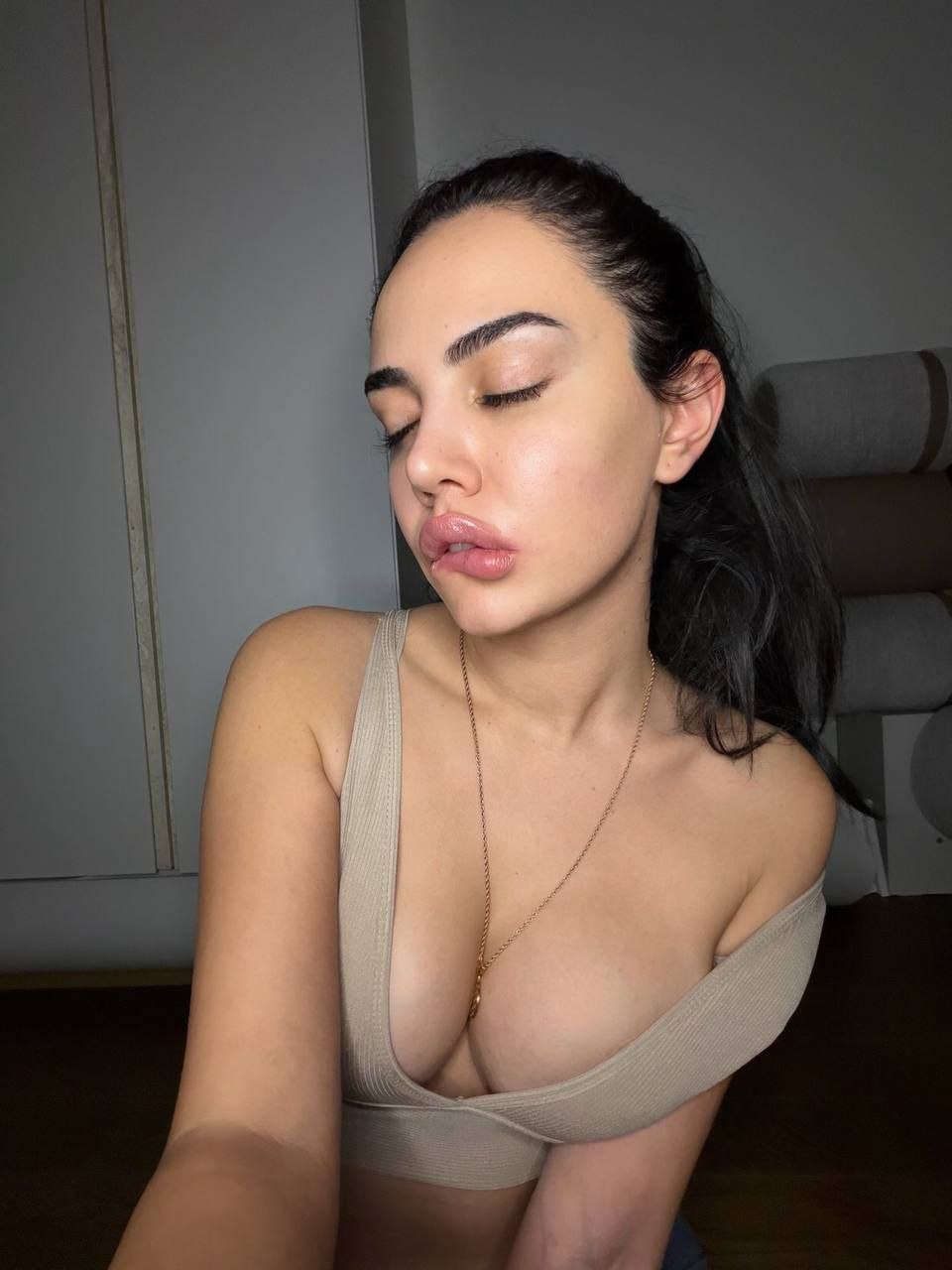 Ece Ronay’dan yeni hamle: Abonelere özel içerik paylaşıyor!