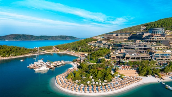 Ne güzel dünya... Yanan alana otel, ormanlık alana villa