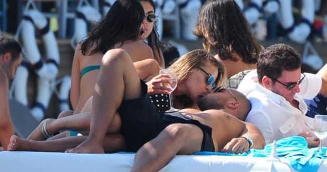 Simge Tertemiz ile sevgilisinin romantik anları