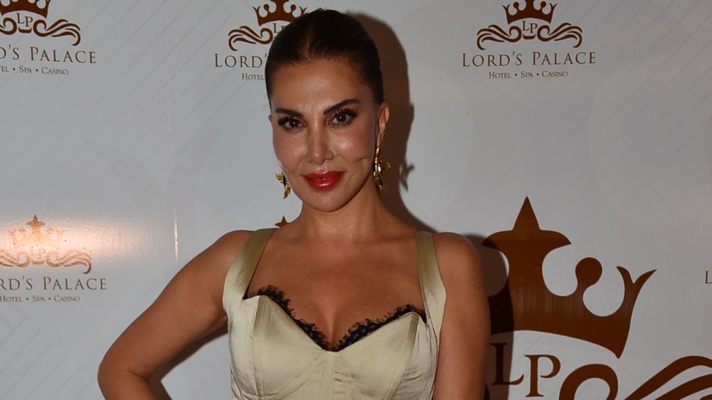 Ebru Yaşar hangi şarkıyı almadığı için pişman oldu?