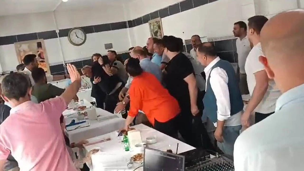 Uşak Seramik genel kurulunda tekme tokatlar konuştu