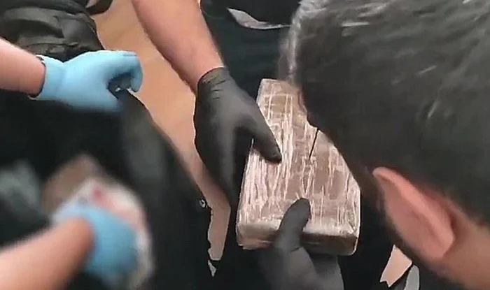 Mersin Limanı'nın içinden uyuşturucu çetesi çıktı