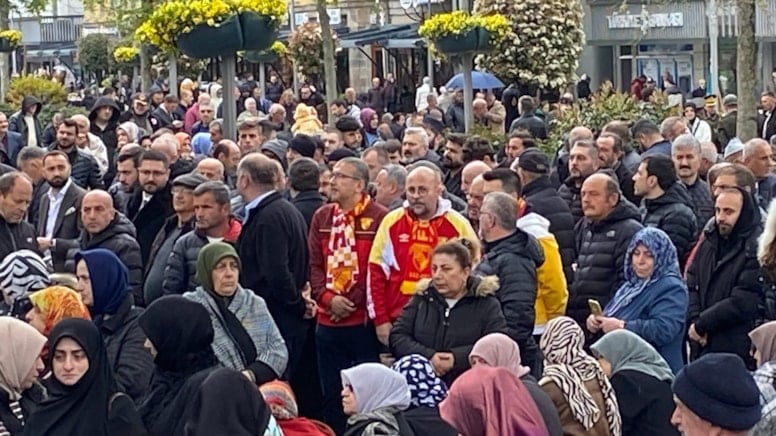 Şehit Cenazesinde Birlik Mesajı: Göztepeli Taraftarlar Trabzon'daydı