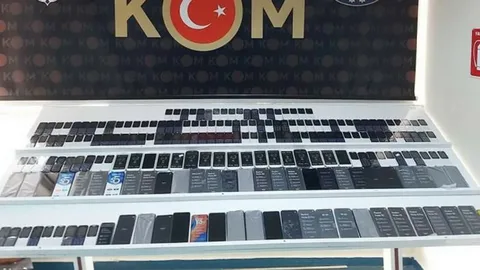 Kaçakçılık Operasyonunda Elektronik Eşya ve Telefonlar Ele Geçirildi