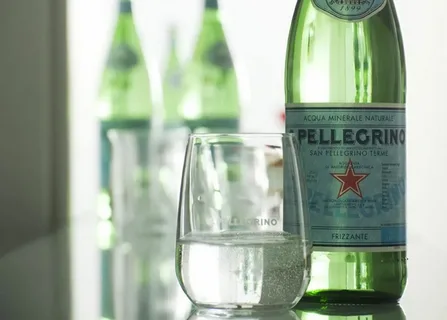 Nestle, Premium Su Markalarını Satışa Çıkarıyor