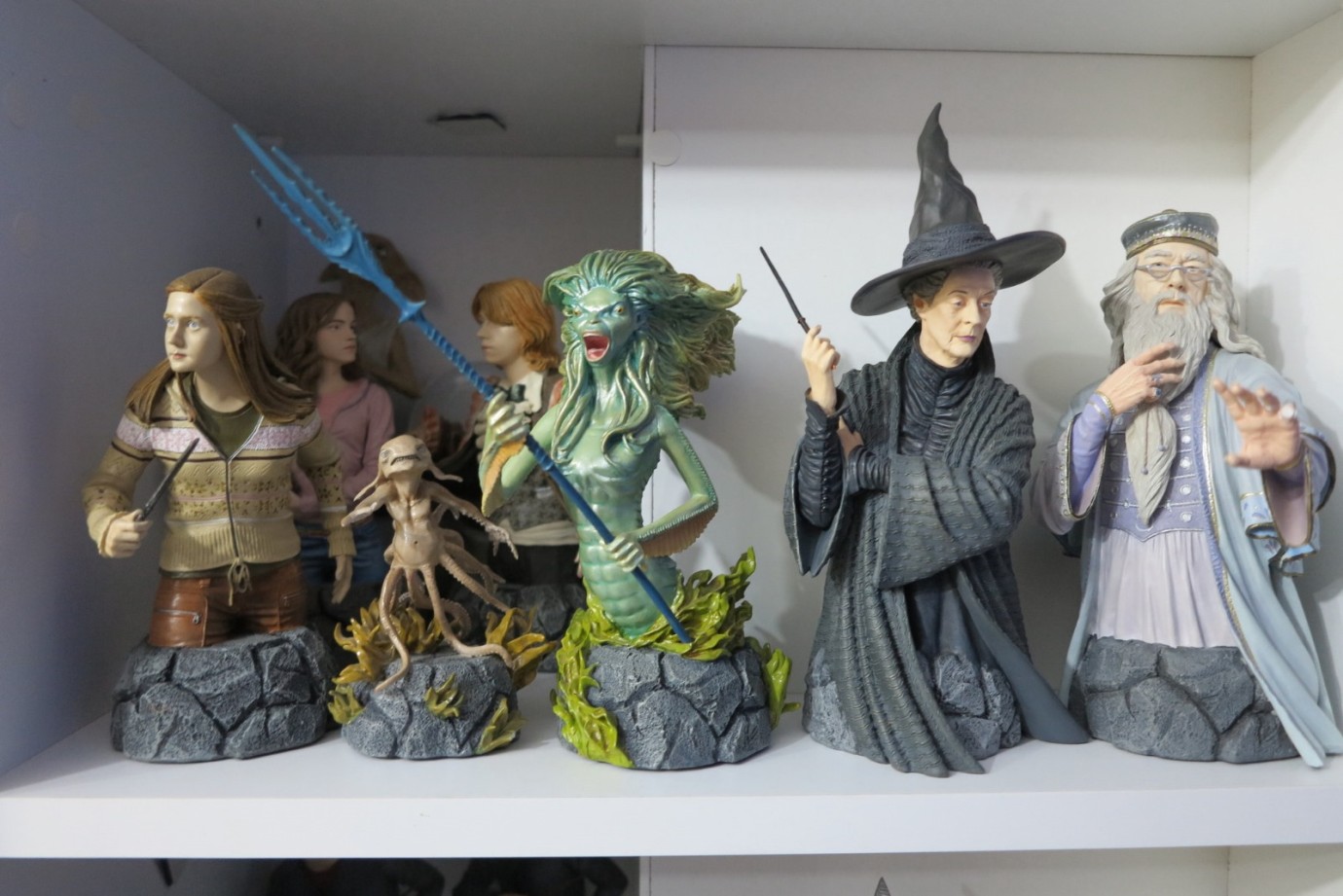 HARRY POTTER MUCİZESİ BU ODADA!  TÜRKİYE’NİN EN BÜYÜK KOLEKSİYONUNA SAHİP ESMA GÜNEY, ADETA BİR MÜZEYE SAHİP