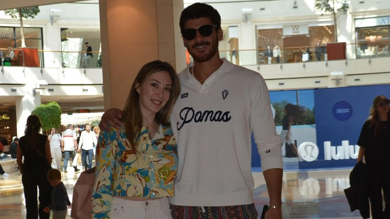 Yasmin Erbil ve Yiğit Poyraz'dan 'Mutluluk' pozu