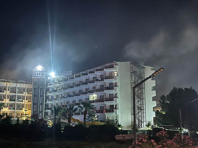 Skandal yangın sonrası Alanya'daki otele şok mühür! 622 turist tahliye edilmişti!