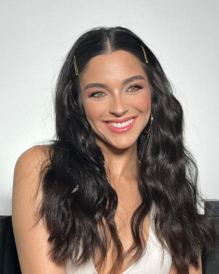 Begüm Akkaya “Sultana” Filminde