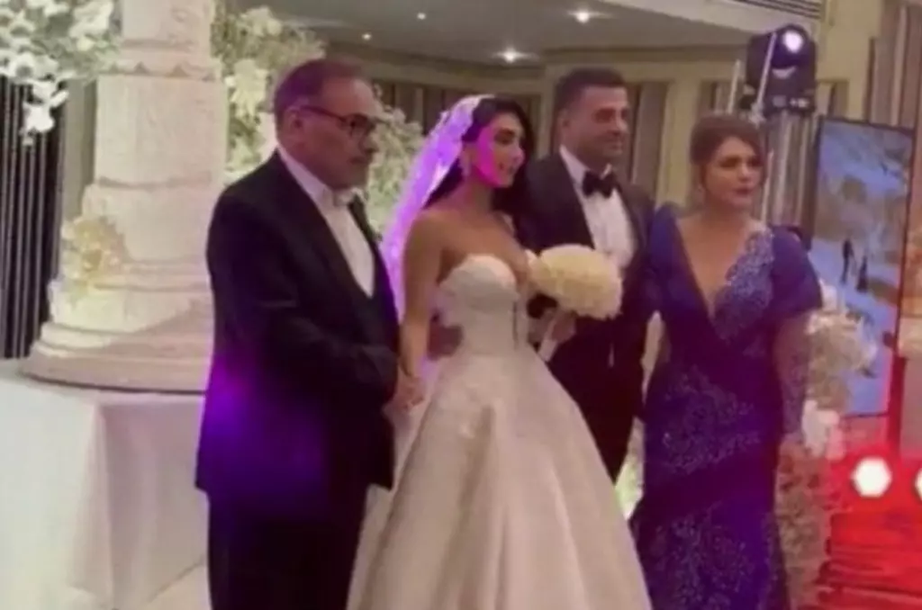 Hamaney’in Danışmanının Kızının Düğün Görüntüleri İran’da Kriz Yarattı