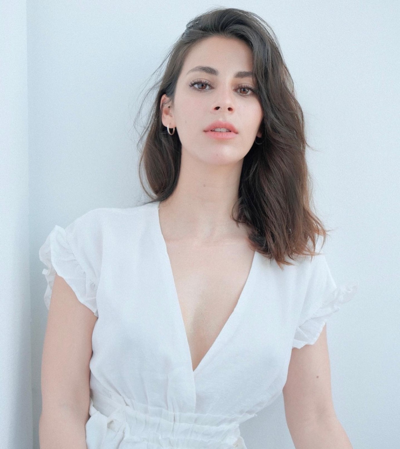 Tuğçe Açıkgöz “Abi” dizisinde Gülüşan rolüyle geliyor