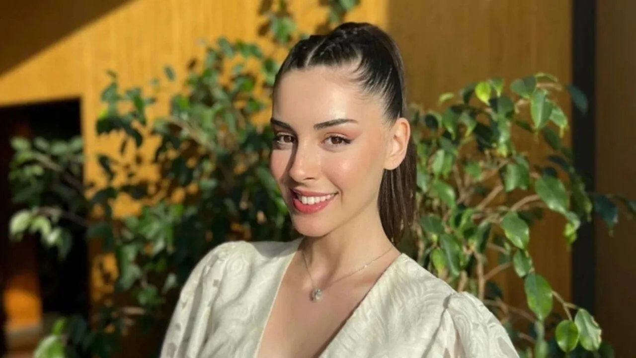 Kızılcık Şerbeti oyuncusu Selin Türkmen babaannesini kaybetti