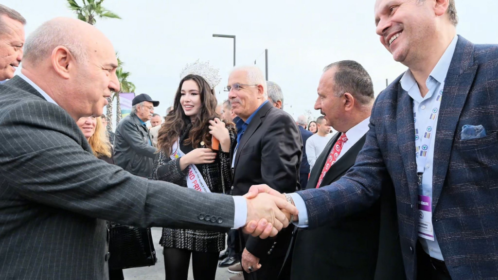 Serra Sultan Sayar, Adil Koçalan ve Fehmi Gerçeker Ordu Tanıtım Günleri’nde İlgi Odağı Oldu
