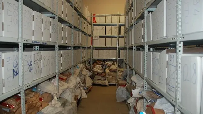 Büyükçekmece Adliyesi'nde Skandal: 25 Kilo Altın ve 55 Kilo Gümüş Buharlaştı! Hizmetli Londra’ya Kaçtı İddiası