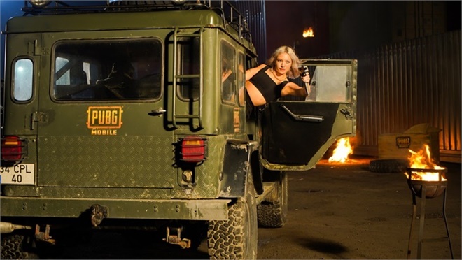 Ece Seçkin'in reklam filmi için 1,5 milyon lira harcanmış!