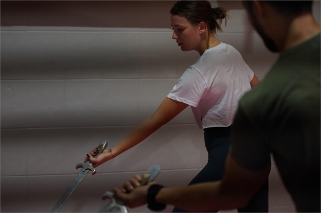 Gizem Karaca yeni rolü için 3 ay eğitim aldı