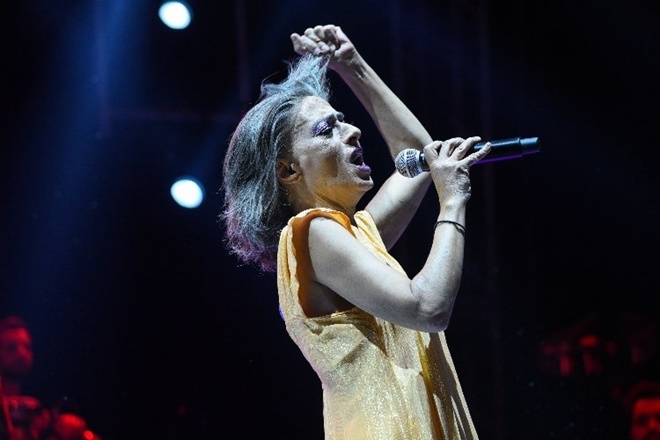 Yıldız Tilbe'den Yeni Şarkı Sürprizi