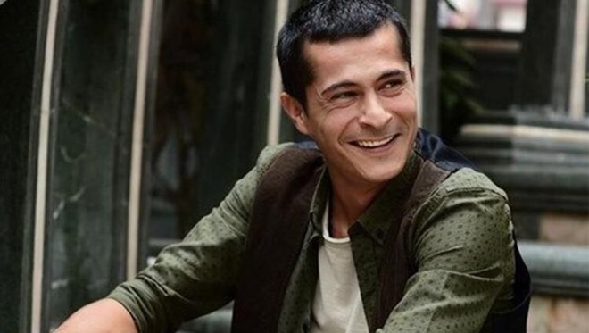 İsmail Hacıoğlu'ndan yeni aşk bombası! Mahkum dizisinin yıldızı bakın kalbini hangi meslektaşına kaptırdı