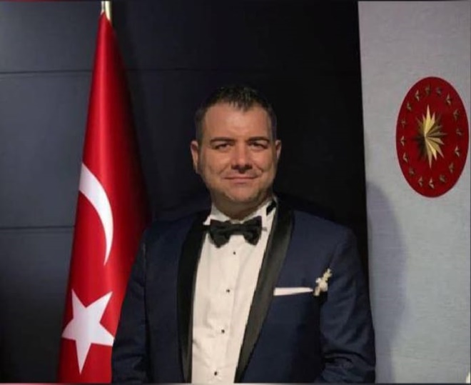 İstanbul Kadıköy'de Atatürk'ün ismini kullanarak milyonluk vurgun yaptı