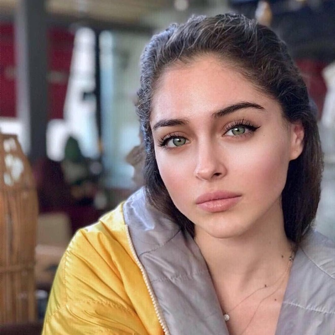 Baht Oyunu Ada kimdir? Cemre Baysel kimdir, kaç yaşında, nereli, boyu ve kilosu kaç?