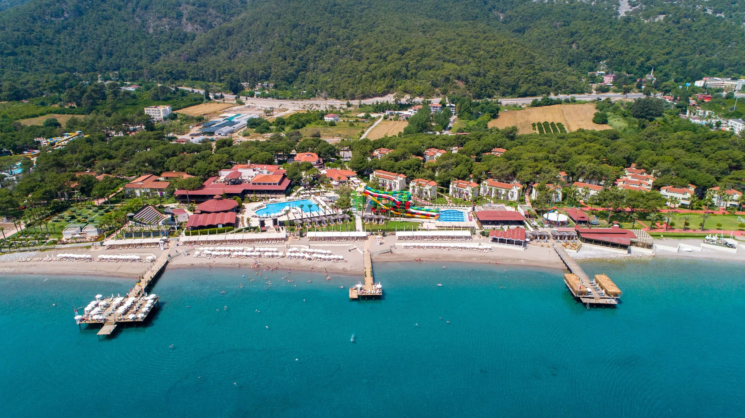 Crystal Flora Beach Resort otelde taciz skandalı!