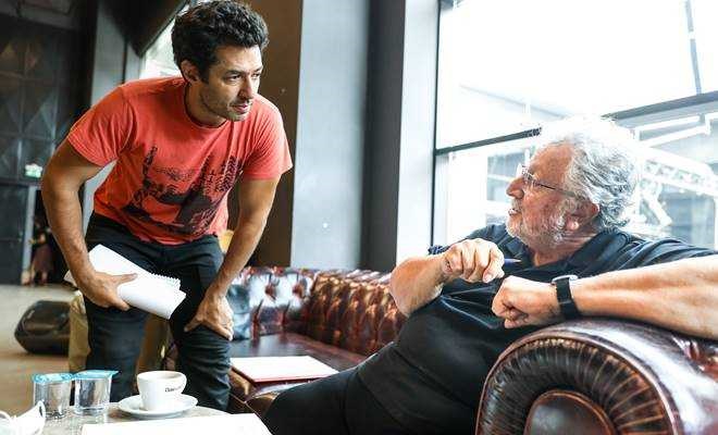 DasDas’ın merakla beklenen yeni oyunu ‘Deli Bayramı’na yoğun ilgi