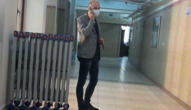 Dolandırıcılık iddiasıyla yargılanan Dr. Oğuz Ata hakim karşısında