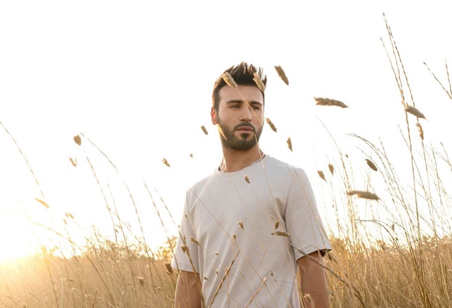 EMRE SEVGİLİM DEĞİL ARKADAŞIM