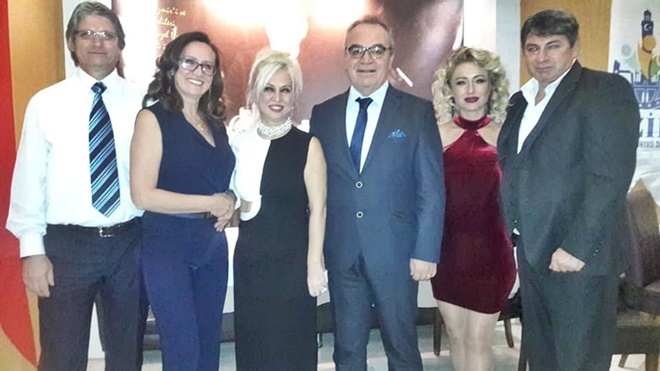 2022 UMUTLA GİRİP MUTLULUKLA ÇIKACAĞIMIZ BİR YIL OLSUN