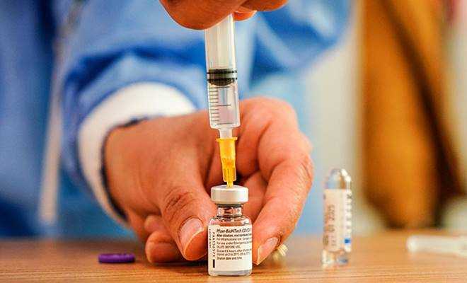 Sağlık Bakanlığı Sinovac aşısının bir serisinin kullanımını durdurdu