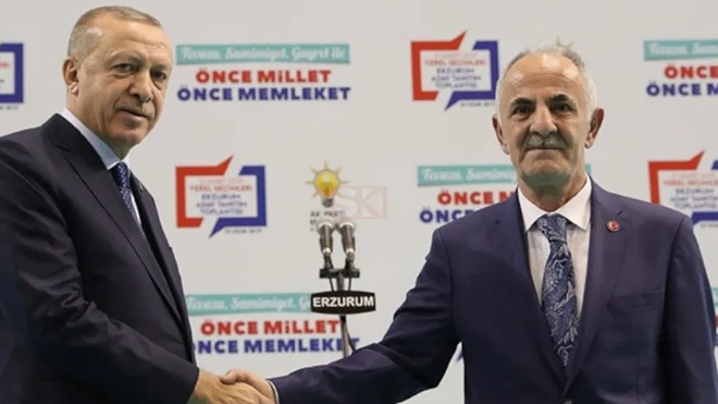 Erzurum Horasan Belediyesi Başkanı Abdulkadir Aydın, istifa etti