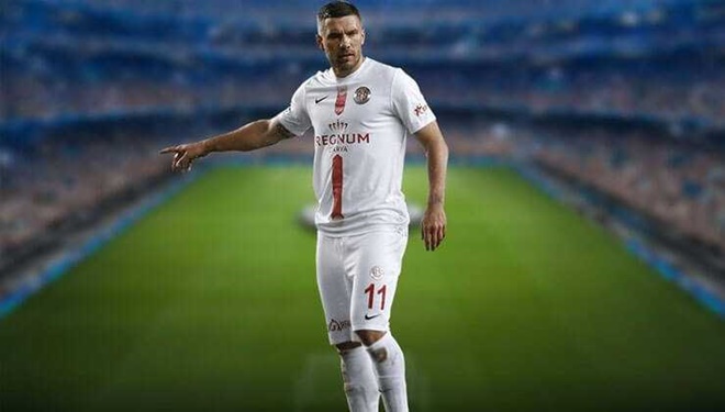 Antalyasporlu Lukas Podolski'den samimi itiraflar 