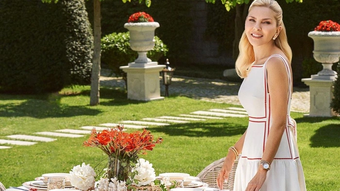 Arzu Sabancı'dan tepki çeken reklam! Sosyetik züccaciyeci