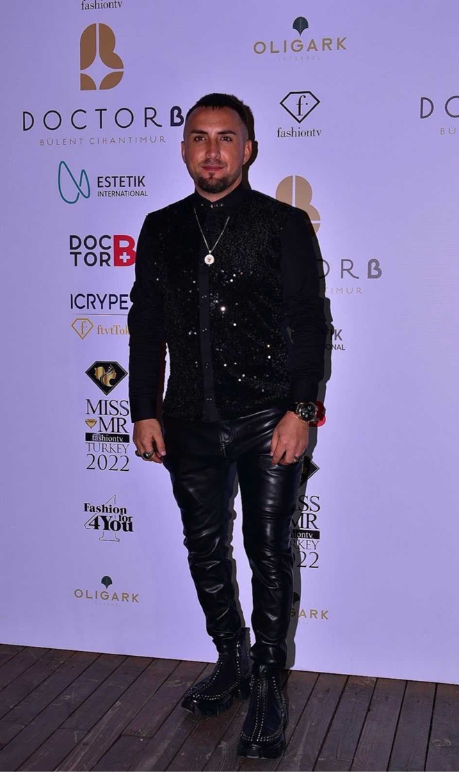 Uluslararası modacı Cafer Andıç, dünyada bir ilke imza atacak