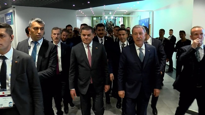 Bakan Akar, Libya Başbakanı Dibeybe ile görüştü