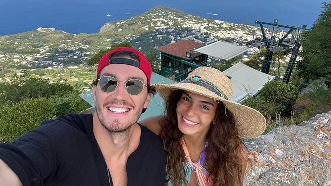 Cedi Osman eşi Ebru Şahin'e olan aşkını haykırdı!