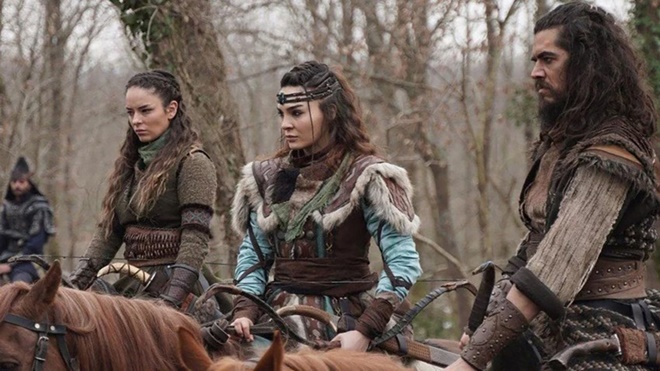 Destan dizisinde flaş veda! Ayrılık haberinin ardından…