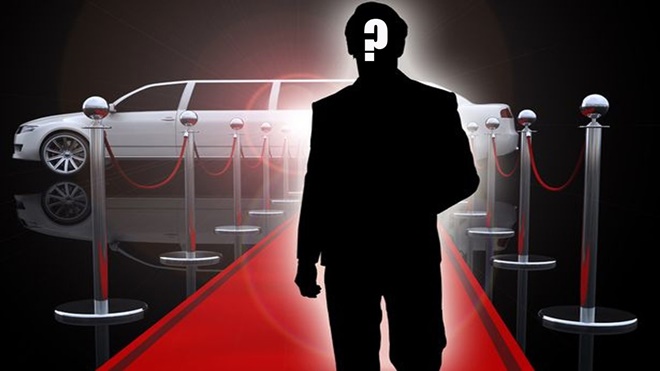 Evli oyuncu güzel fenomene gönül verdi!