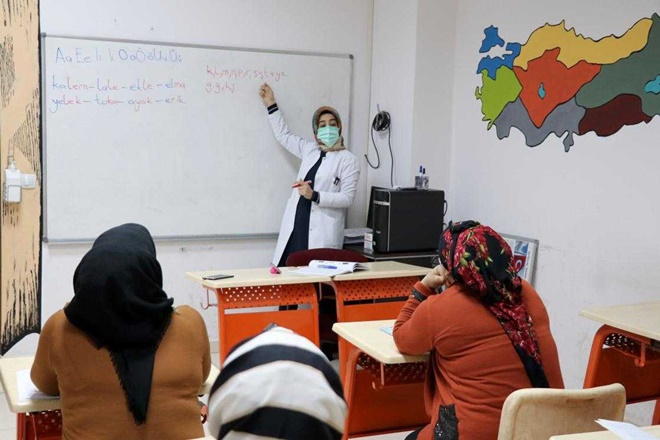 Halk eğitimi kurslarından 10 milyonu aşkın kişi yararlandı