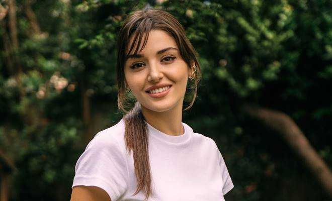 Hande Erçel, Murat Akdoğan sessizliğini koruyor