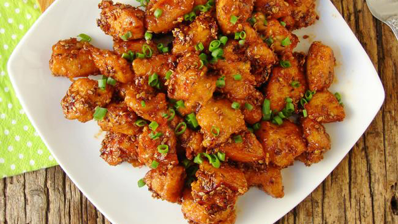 İsmini yadırgayıp lezzetine hayran kalacağınız ballı susamlı tavuk tarifi