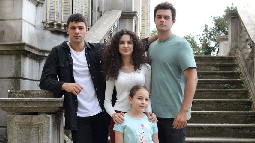 Kardeşlerim dizisinin genç oyuncuları aşklarını ilan etti