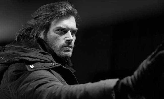 Kıvanç Tatlıtuğ, Into The Night'a konuk oyuncu oldu