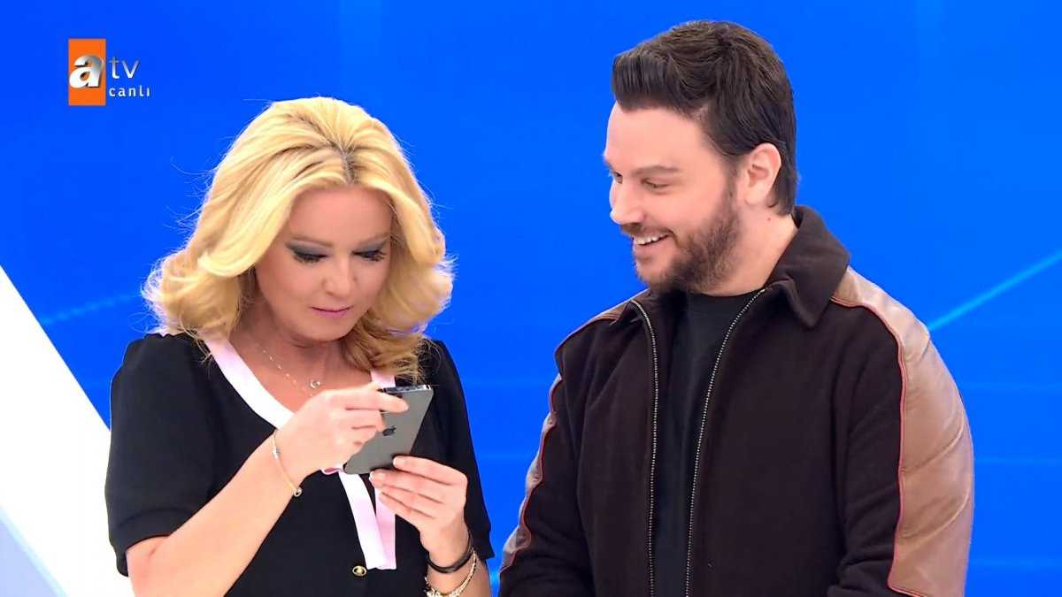 Sinan Akçıl ile Müge Anlı aşk mı yaşıyor?