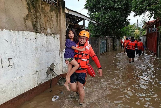 Nalgae Fırtınası 45 can aldı