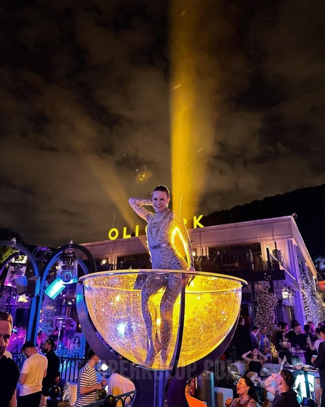 YAZIN ENERJİSİNİ OLİGARK İSTANBUL’UN BÜYÜLÜ ATMOSFERİNDE HİSSEDİN