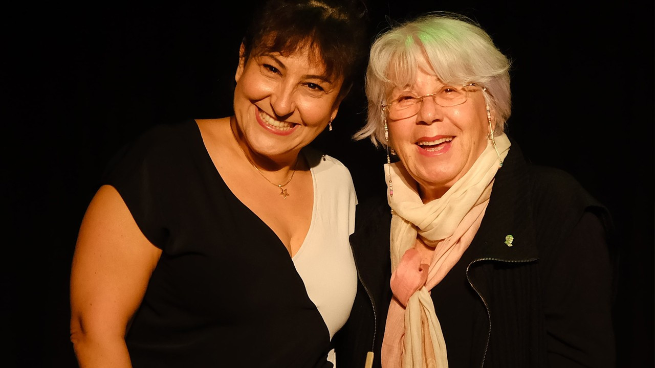 Özlem Tokaslan kendi tiyatrosunu kurdu