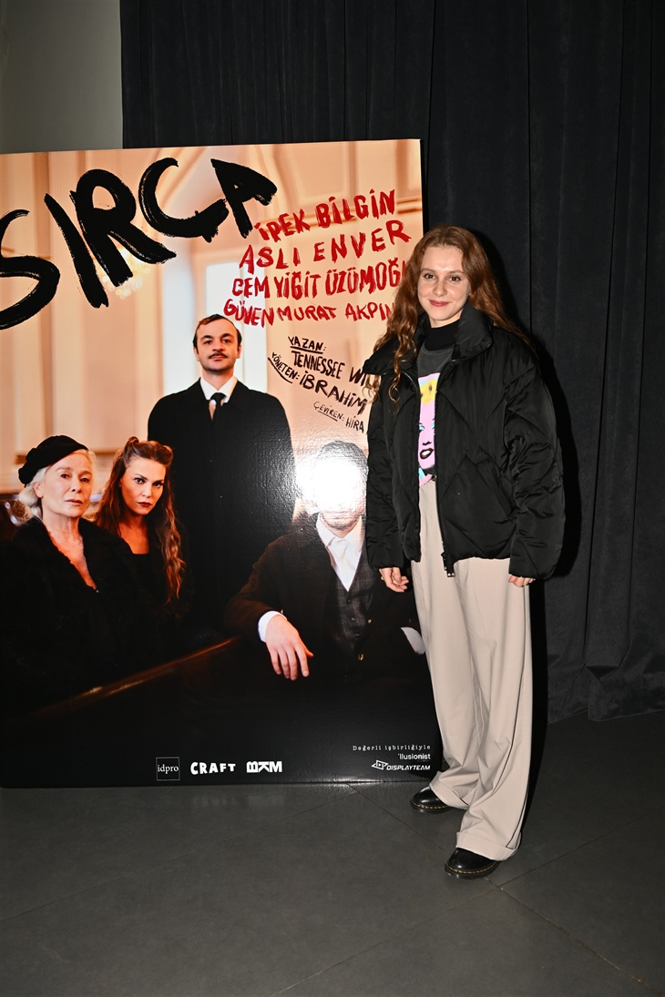 Sırça'nın prömiyerine ünlü isimler akın etti