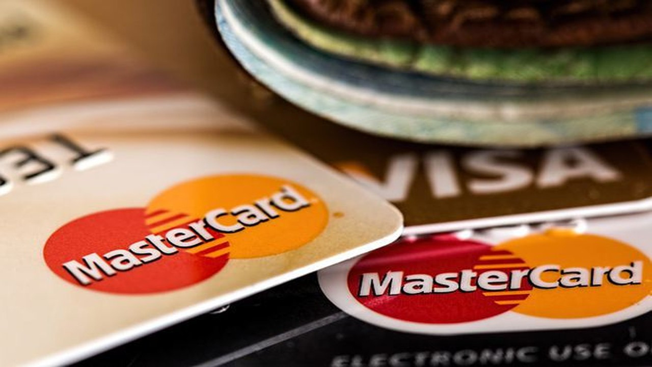 Visa ve Mastercard da Rusya’dan çekiliyor